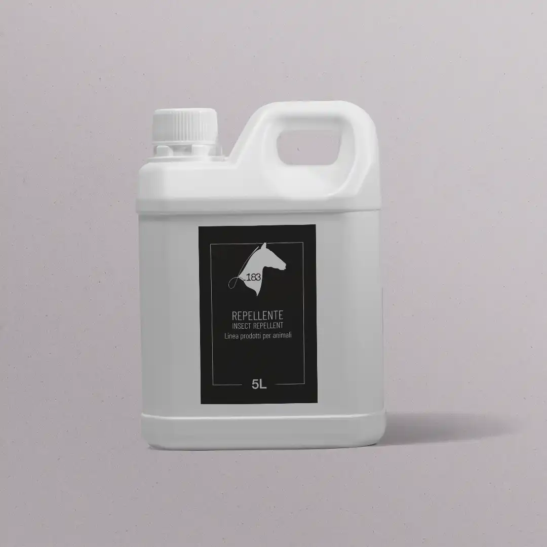 tanica da 5l di repellente per cavalli